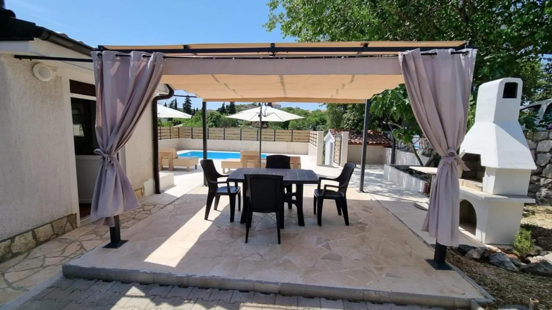 Countryside Holiday Home Marie With Pool Vrh